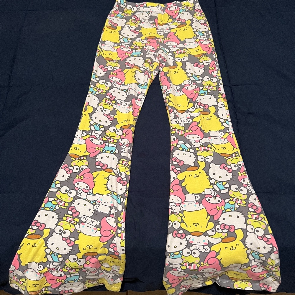 Sanrio Hello Kitty Color Block Graphic Flare Pants Medium